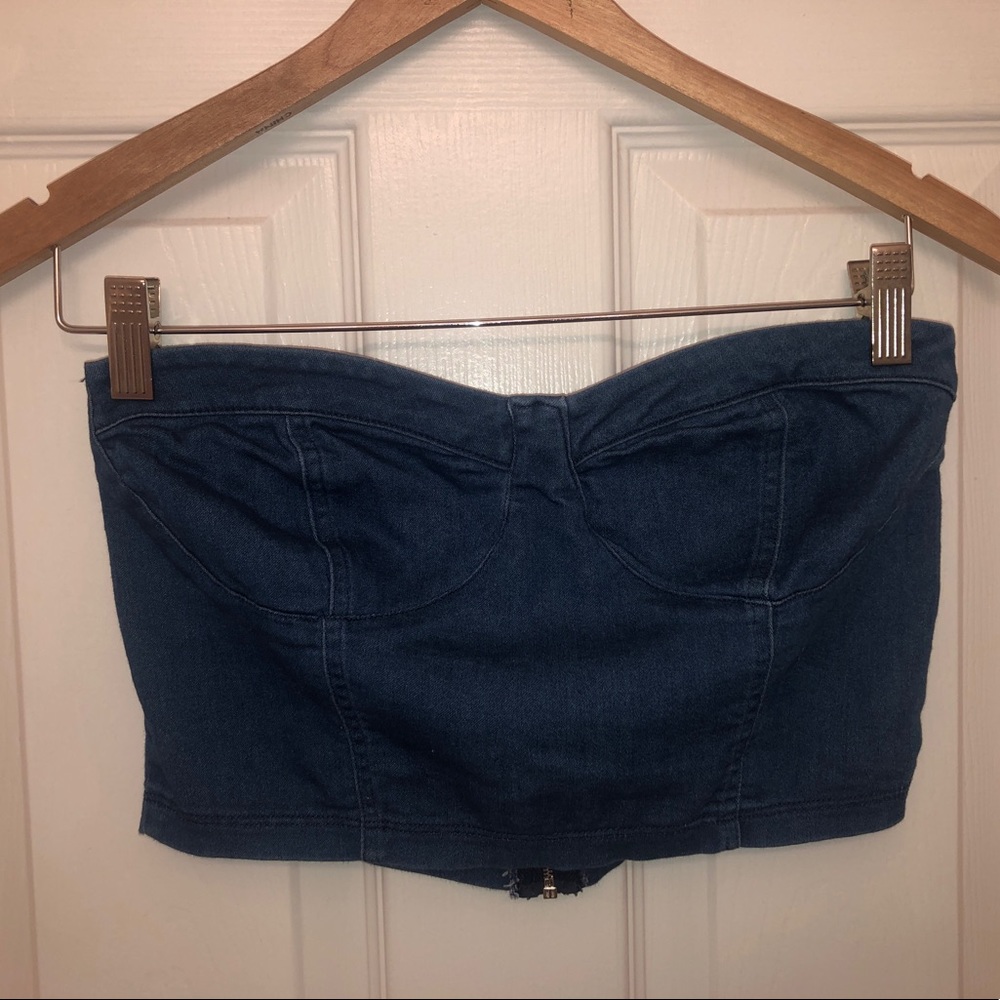 Denim crop top with zipper
